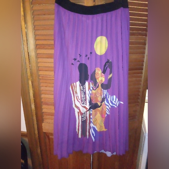 Antthony Original LHoliday Skirt - Picture 3 of 13